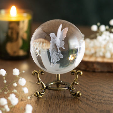 Boule de cristal Fée avec son socle - La Muchette