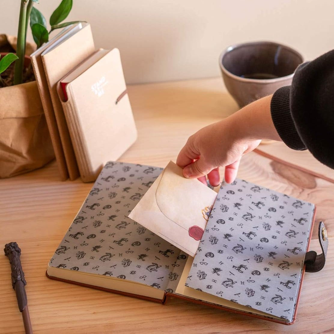 Carnet Poudlard A5 avec stylo baguette