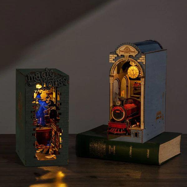 Diorama de bibliothèque - Maison Magique - La Muchette