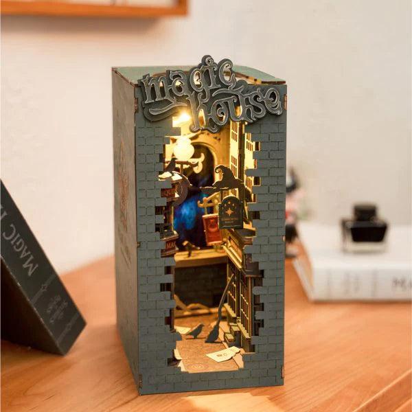 Diorama de bibliothèque - Maison Magique - La Muchette