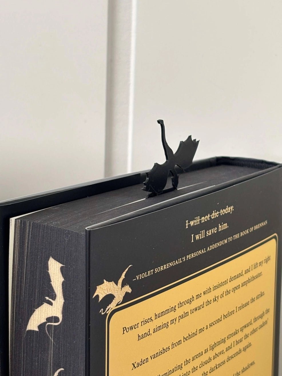 Dragon Avec Marque - Page Flamme - La Muchette