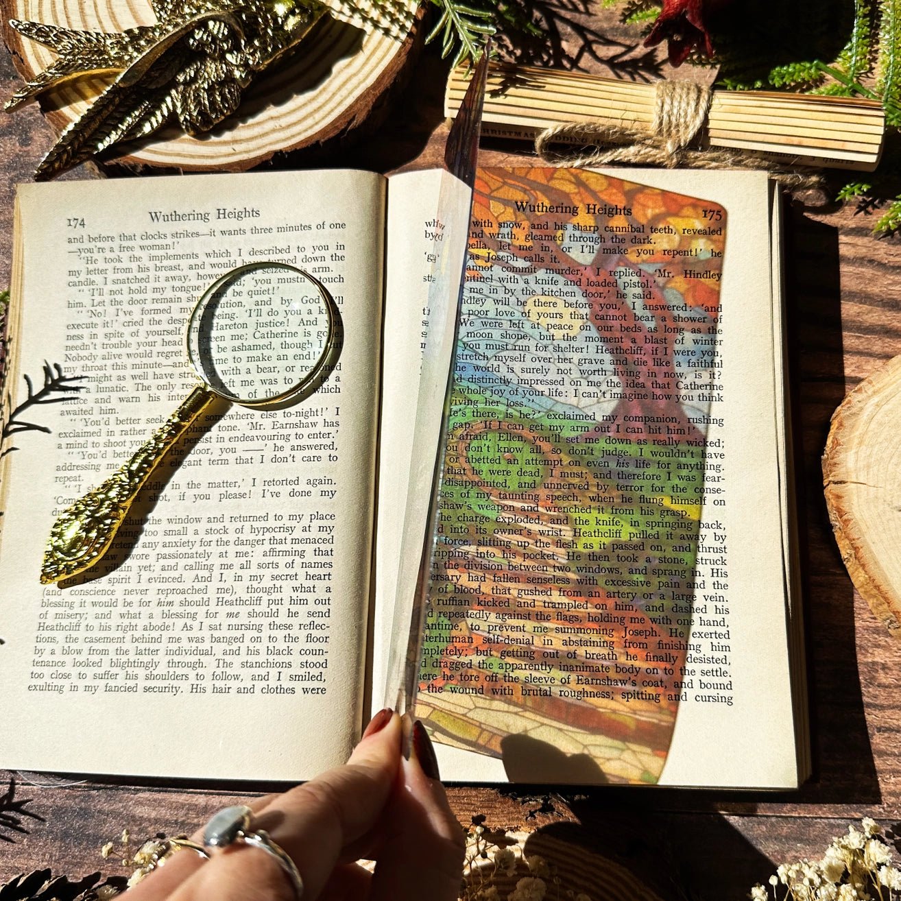 Marque - page Vitrail - Marches de hobbit - La Muchette
