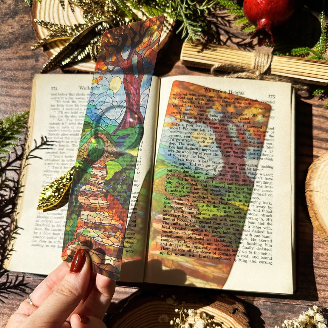 Marque - page Vitrail - Marches de hobbit - La Muchette