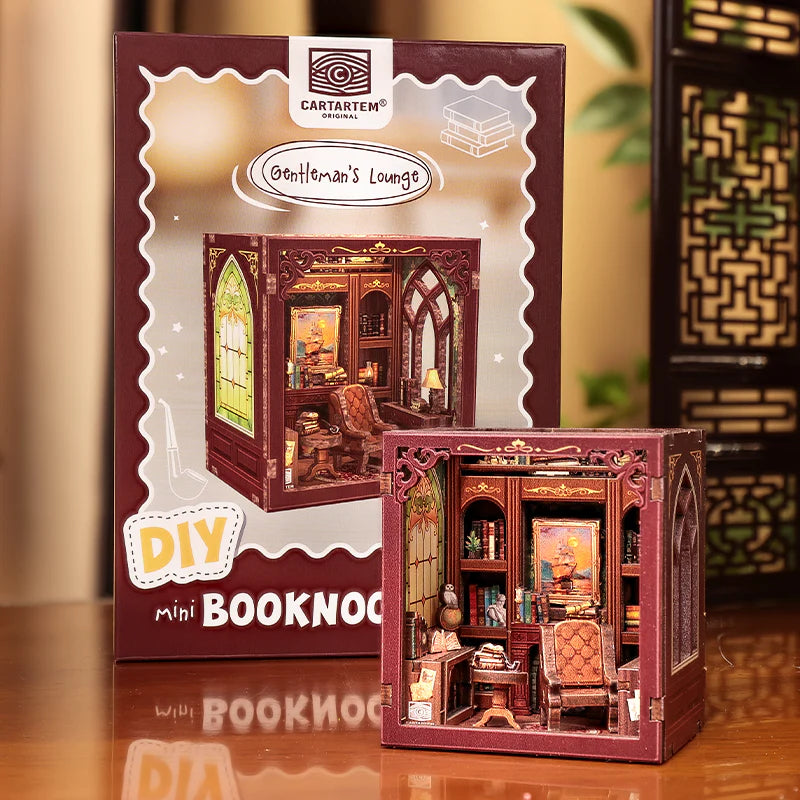 Mini Booknook Magnet - Bureau Enchanté
