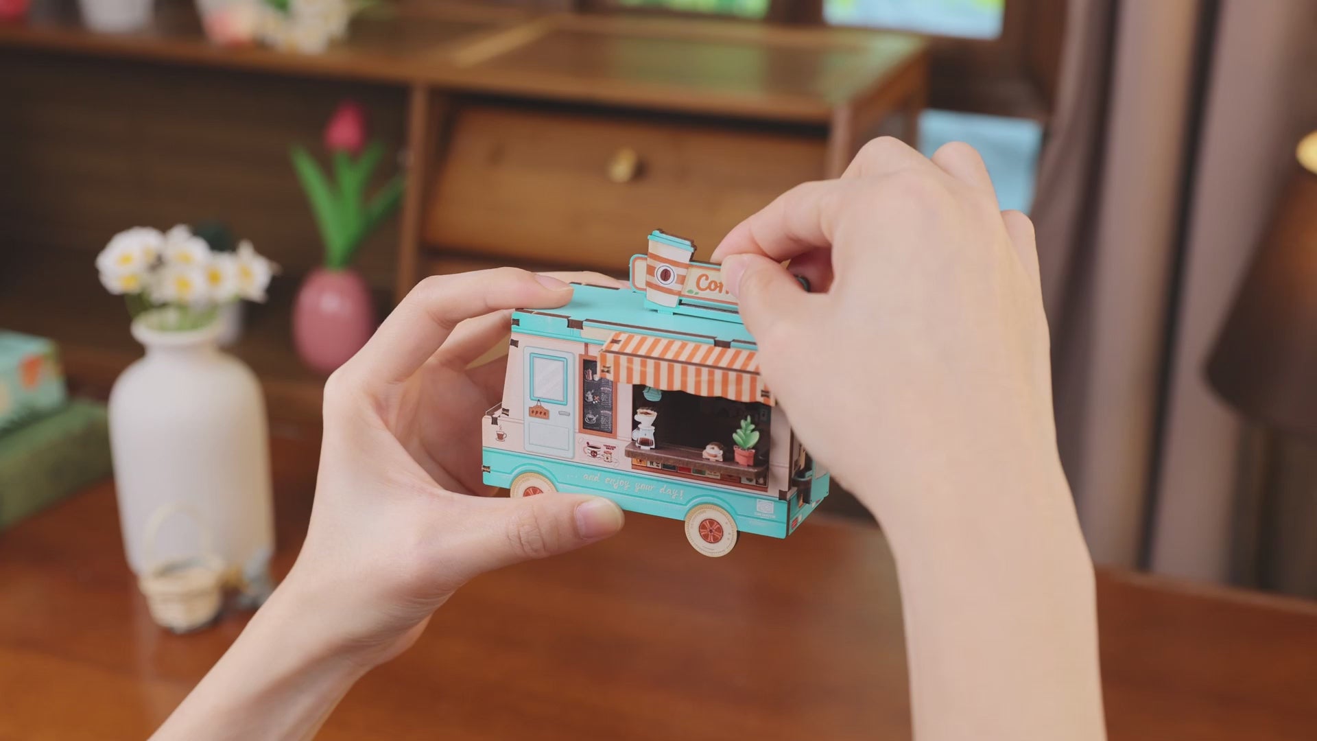 Mini Booknook Magnet - Café Bus