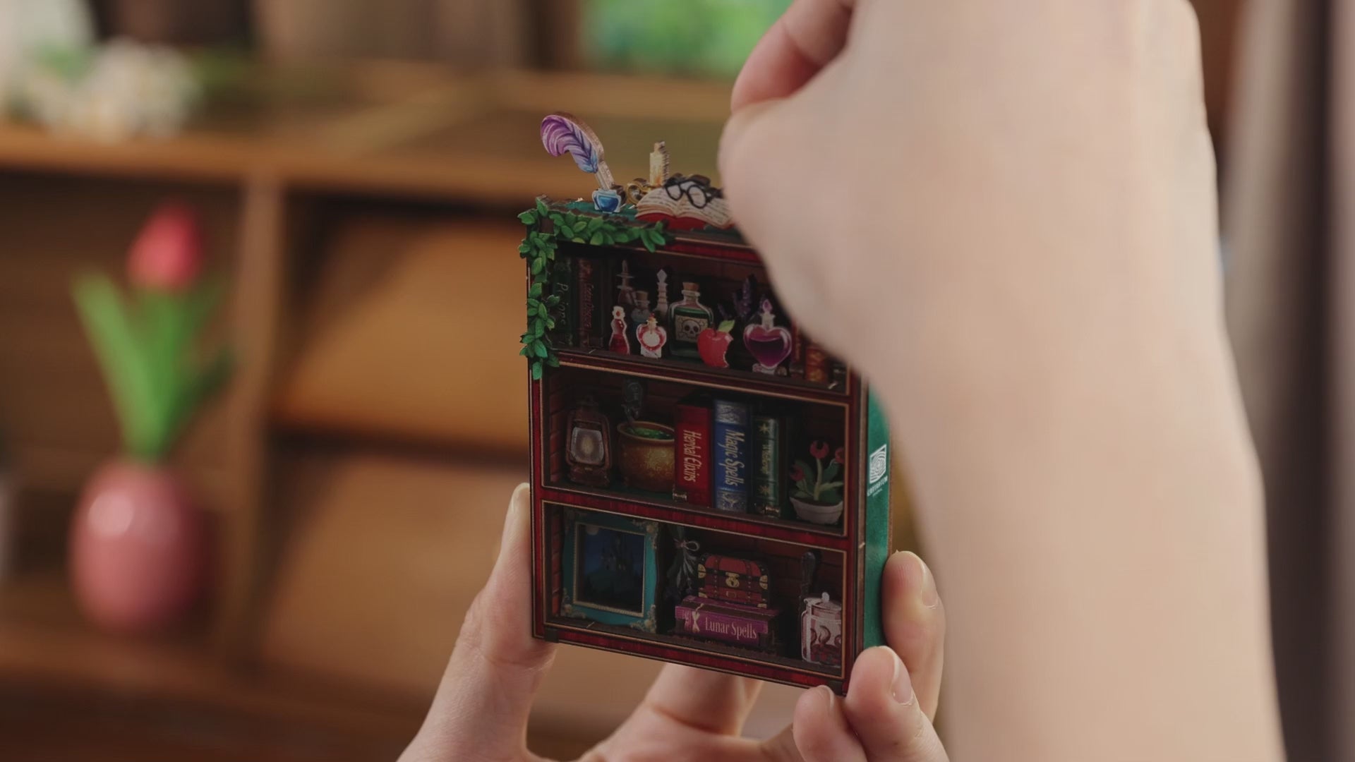 Mini Booknook Magnet - Bibliothèque Magique
