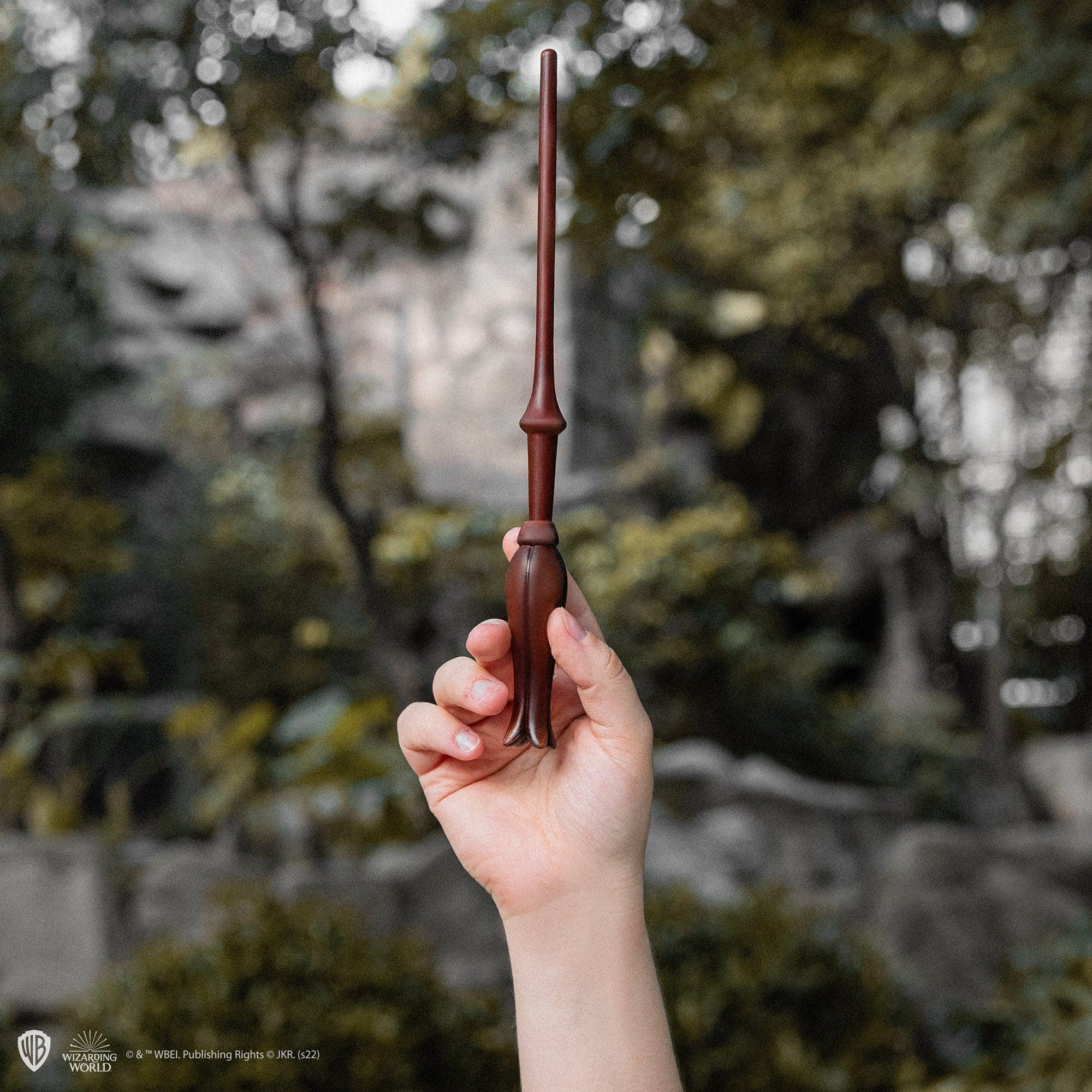 Stylo baguette Luna Lovegood et support - La Muchette